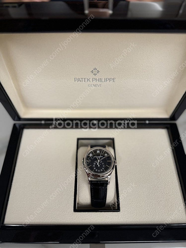 파텍필립 5205G-013--0
