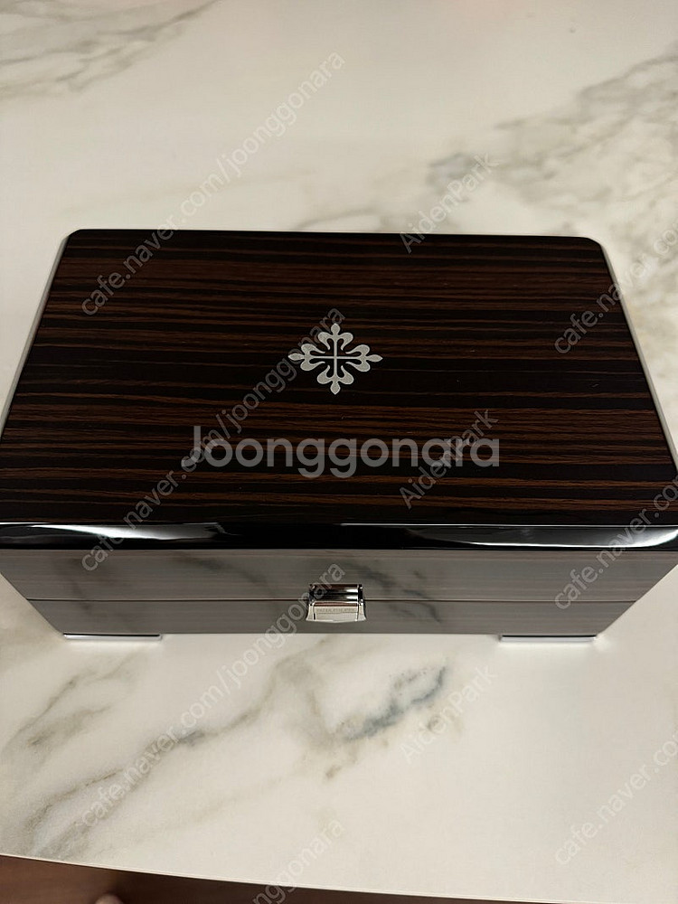 파텍필립 5205G-013--4