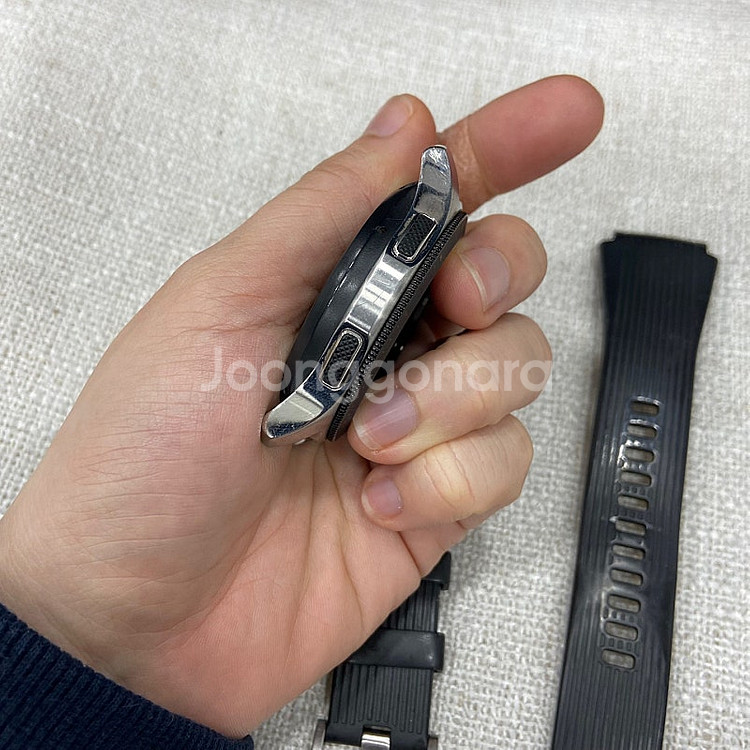 30608 갤럭시워치4 46mm 블랙 팝니다 5만원--3