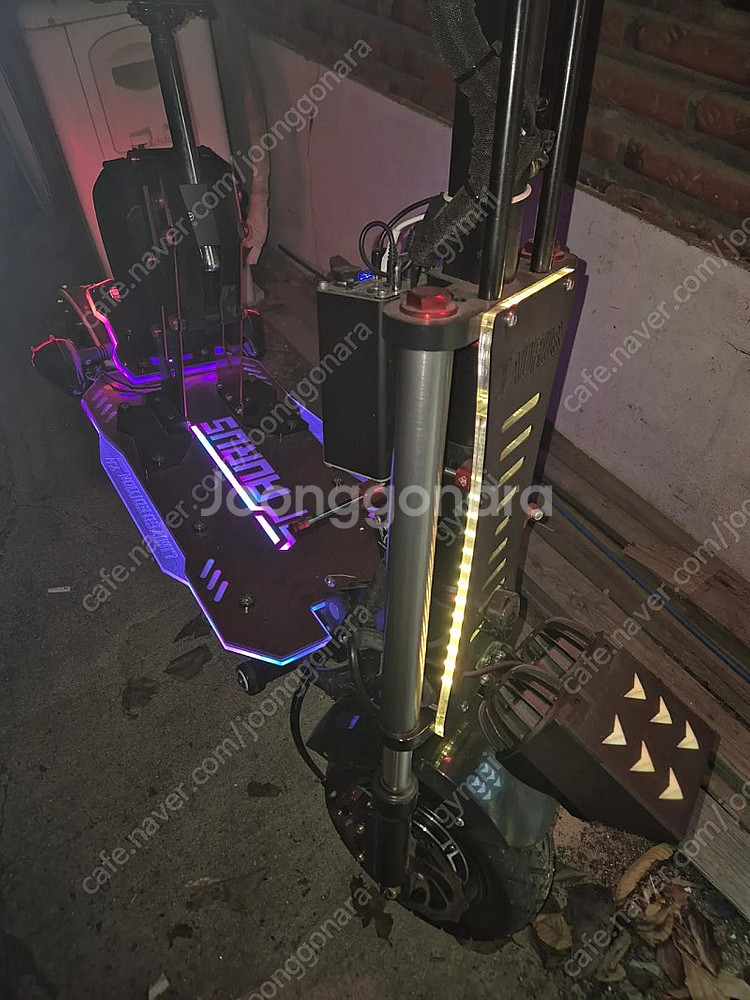 전동킥보드 타우러스 뉴 맥스 60v 35ah 풀튜닝--2
