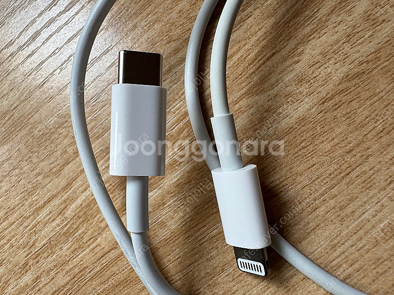 애플 20w 아답터, usb-c 8핀 케이블 판매합니다...--6
