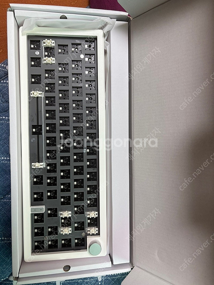 단순개방 미사용 새제품 GMK67 키보드 (택포)--0