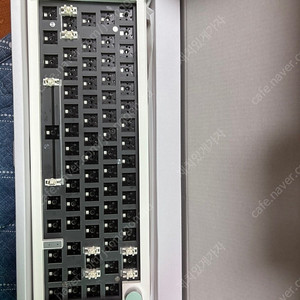 단순개방 미사용 새제품 GMK67 키보드 (택포)