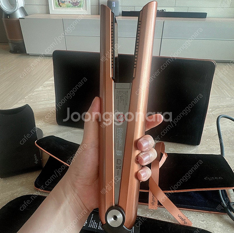 다이슨 스트레이트너 무선고데기--2