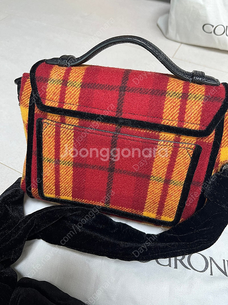 쿠론 X 럭키슈에뜨 콜라보 한정판 체크 컬렉션 키치 유...--1