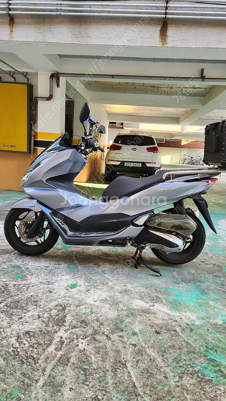21년식 PCX abs 8만5천주행 팝니다.--4