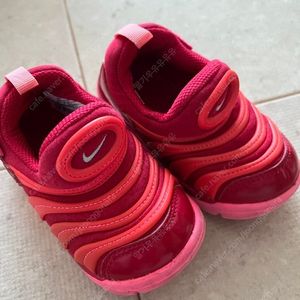 나이키 다이모 130