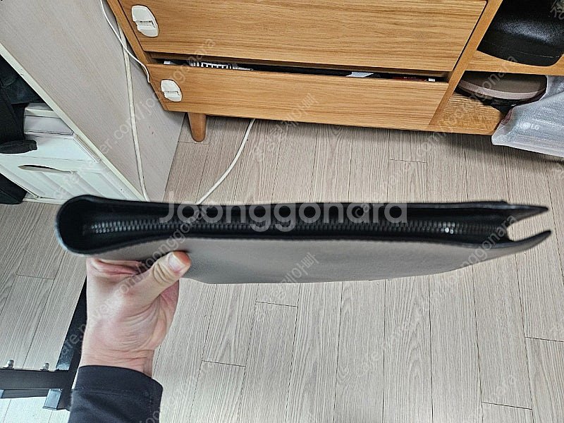 몽블랑 클러치 판매합니다--2