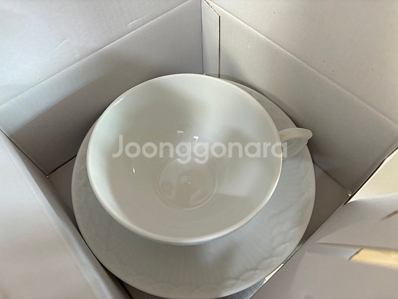 ) 로얄코펜하겐 화이트 하프레이스 티잔 200ml *2...--2