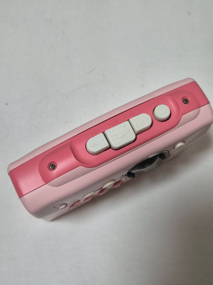 소니 워크맨 WM-FX202--4