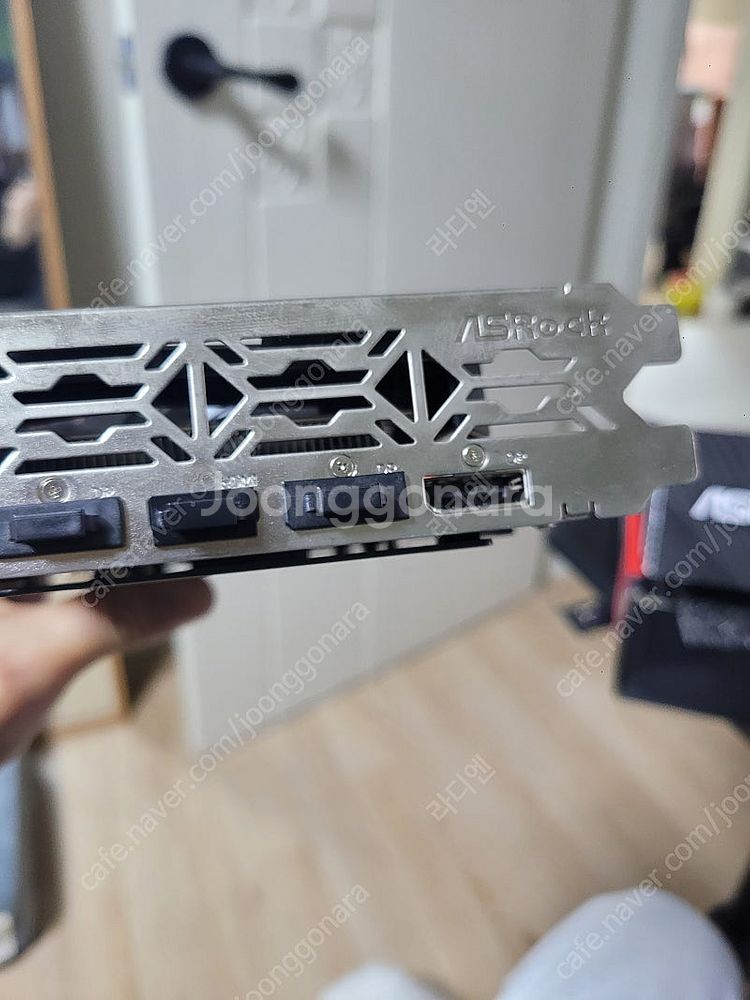 애즈락 rx 6650xt 그래픽카드팝니다--2