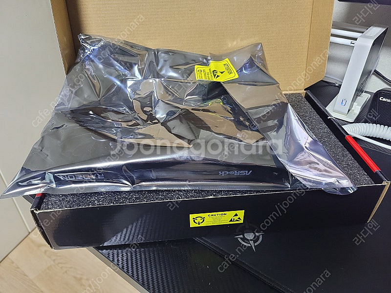 애즈락 rx 6650xt 그래픽카드팝니다--3
