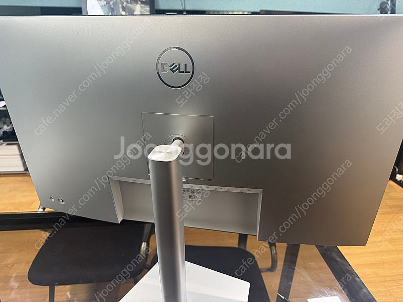 델 U3223QE 32인치 4k 모니터 판매--1