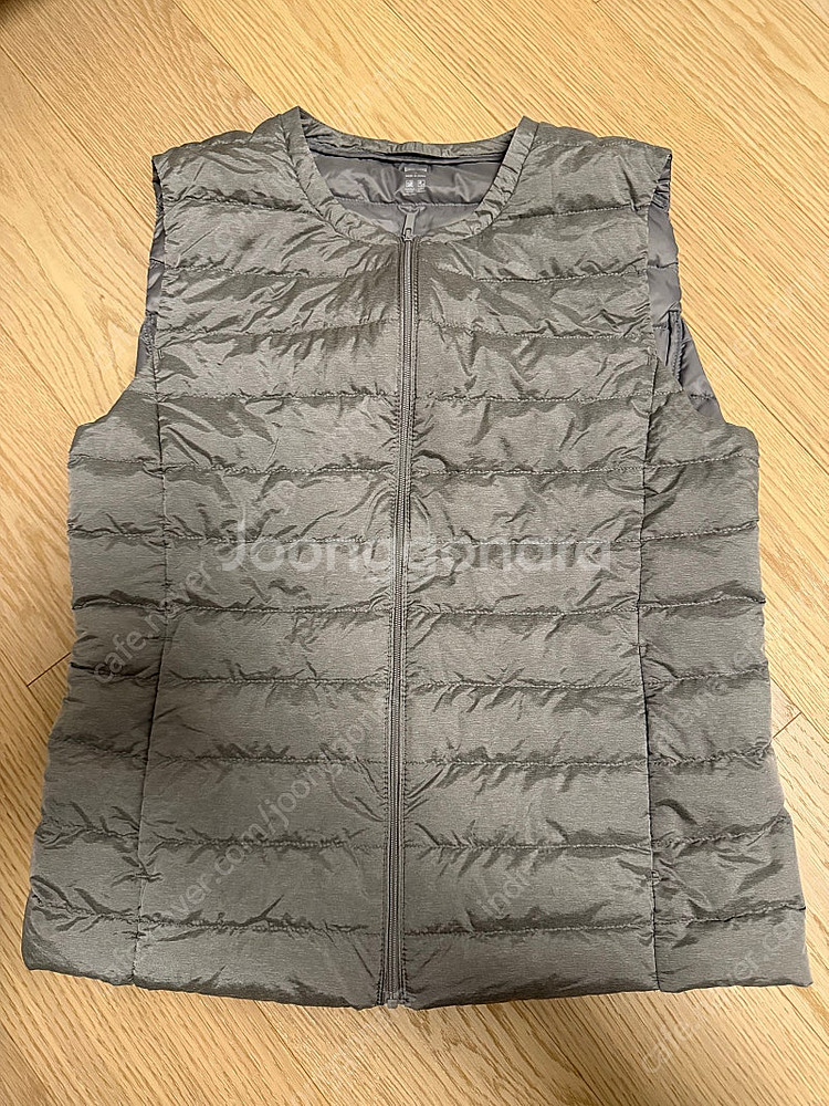 유니클로 패딩조끼 s사이즈--0