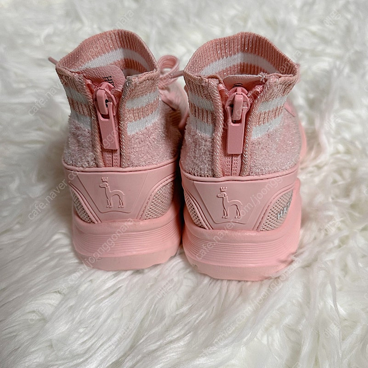 거의 새제품헤지스 키즈 여아 하이탑 부츠--3