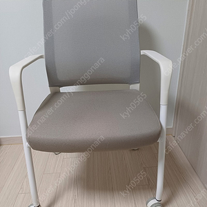 한샘 다이브 상태좋은 의자 팝니다.