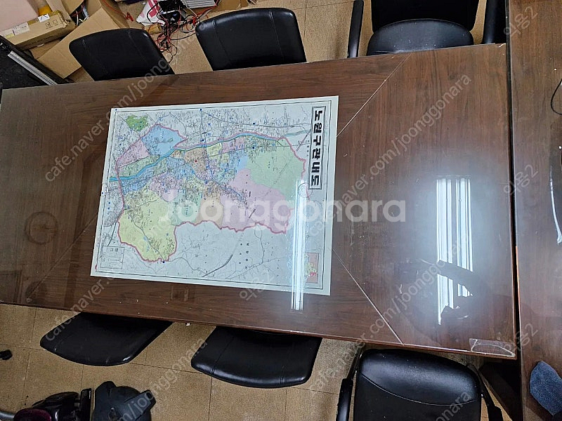 회의실 탁자 (유리상판포함) , 부속의자 (6개) 무료...--0