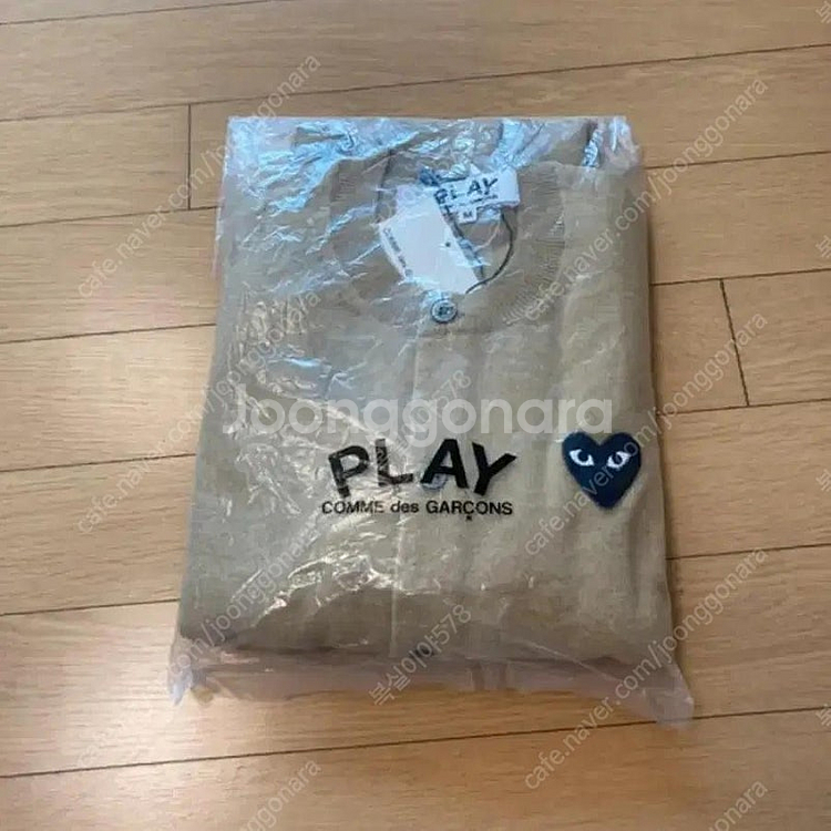 꼼데가르송 베이지 가디건 (새상품급)급처합니다--0
