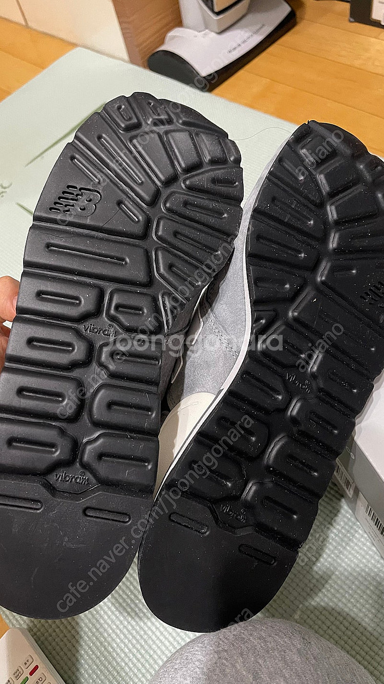 뉴발란스 990v1 270새상품--4