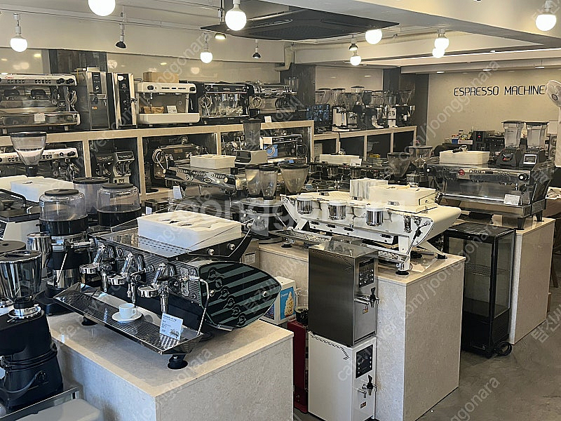 업소용 중고커피머신 반자동커피머신 씨메,훼마,엘로치오 등 최저가 카페창업패키지--0