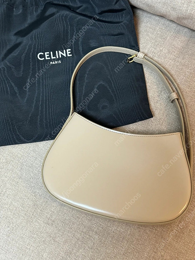 셀린느 틸리백 정품 카프 스킨--1