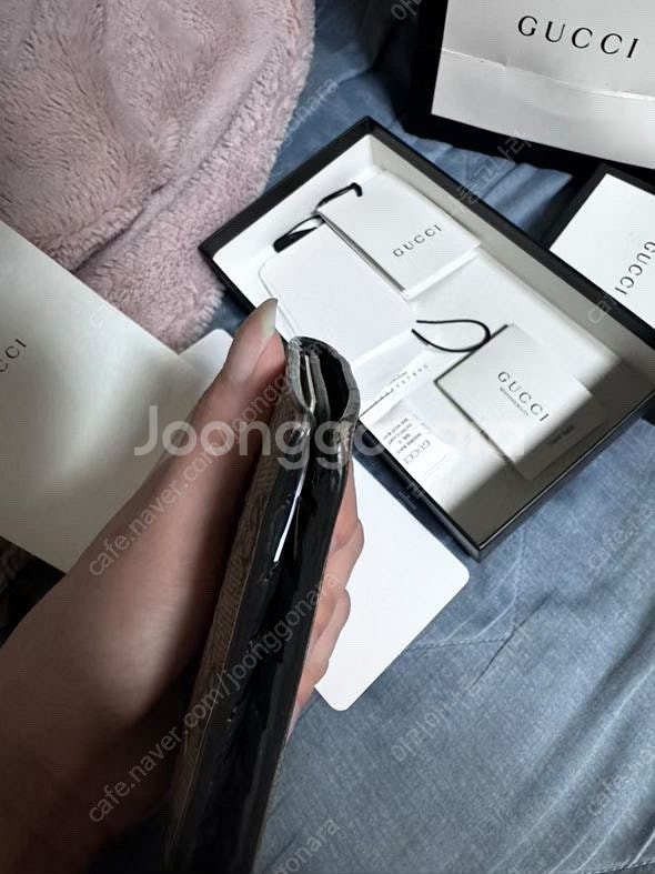 구찌 스네이크 장지갑 판매합니다--1