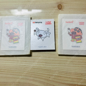 럭키짱구 흰둥이 띠부씰 우표 마이포카츄 팝니다