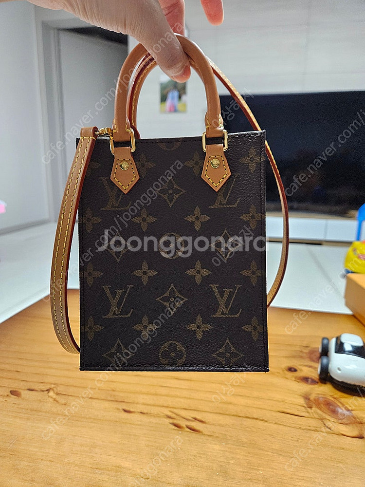 루이비통 쁘띠 삭플라 정품--0
