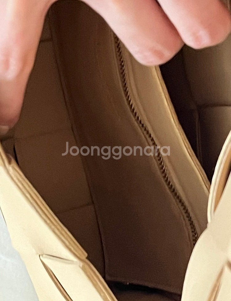 보테가베네타 카세트백--7