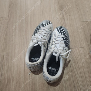 아디다스220나이키230