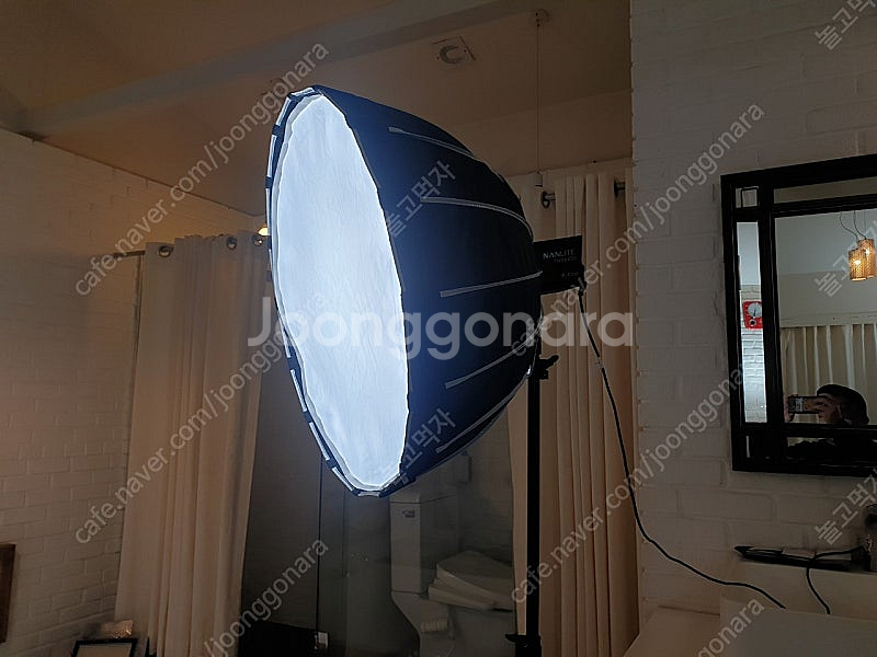 난라이틔 60b 2세트 휴대배터리팩 + 소프트박스 팝니...--2