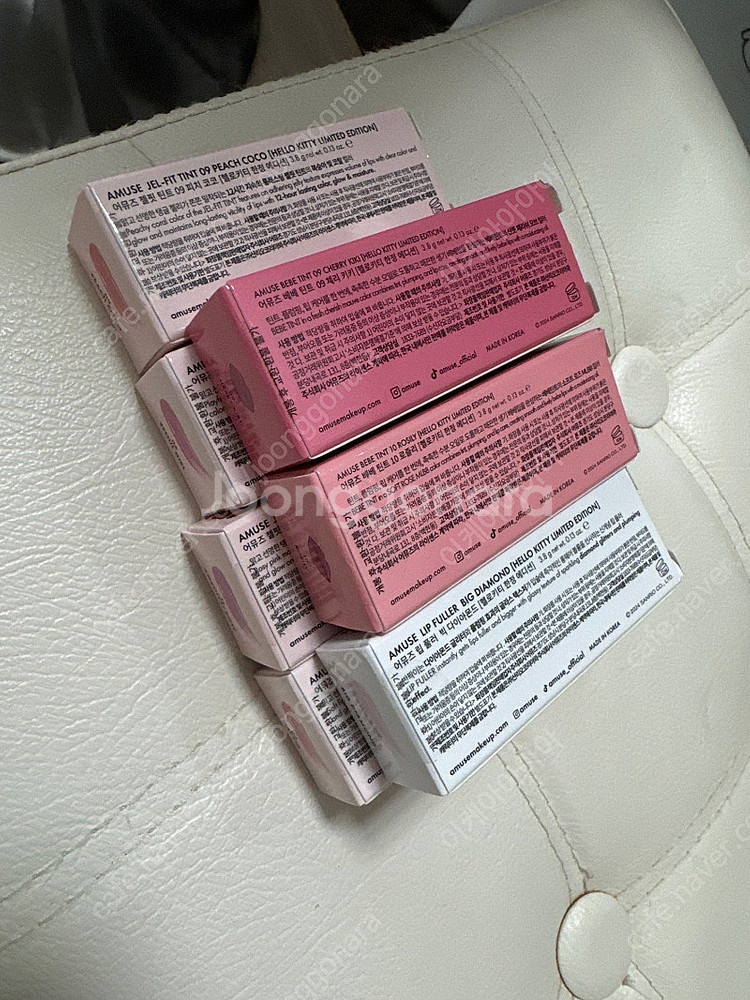 어뮤즈 헬로키티 틴트 새상품--1