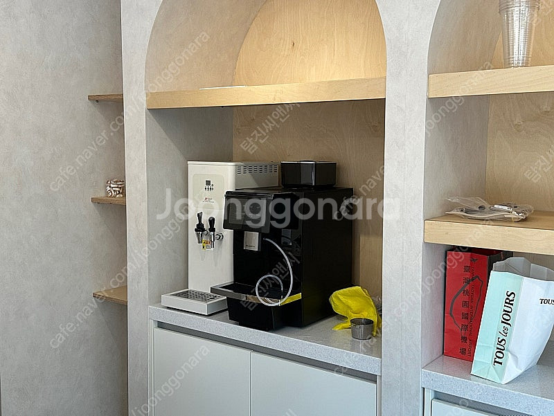 [새상품/정품] 닥터커피 F11 전자동커피머신 오피스커피머신 판매--5