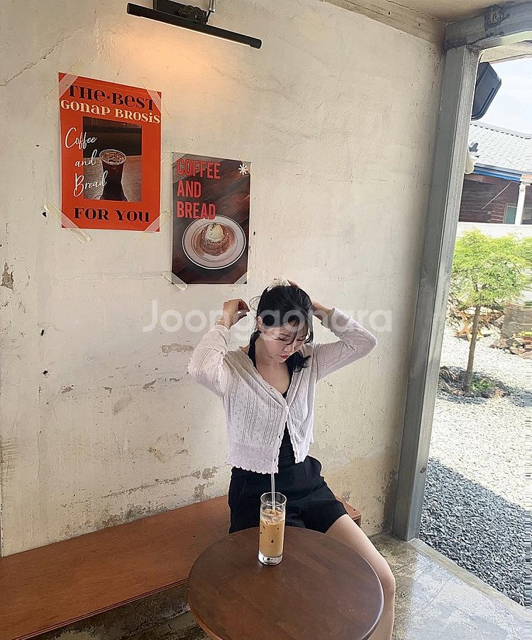 새상품) 라플리에 아일렛 가디건+나시 세트 / 온트 예...--5