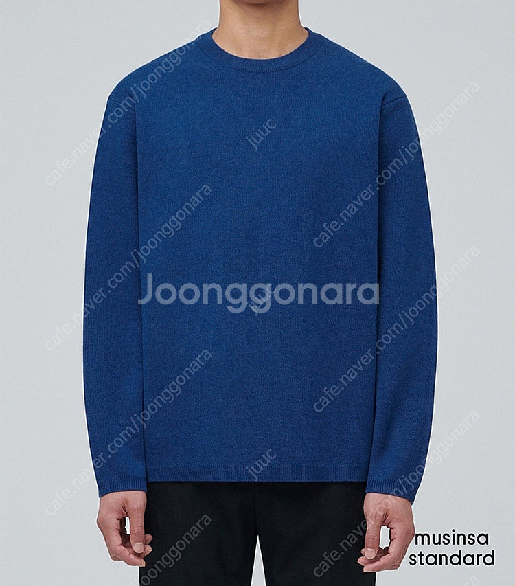 무신사 스탠다드 미니멀 크루넥 니트 블루xl--0