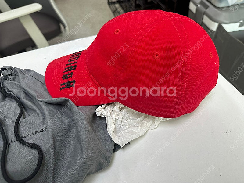 발렌시아가 모자--1
