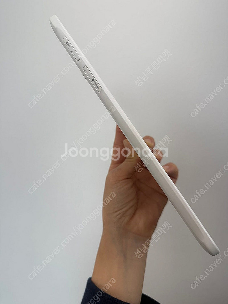 T375 갤럭시 탭E 화이트 16기가 4만 판매합니다.--5