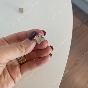 클로버 귀걸이