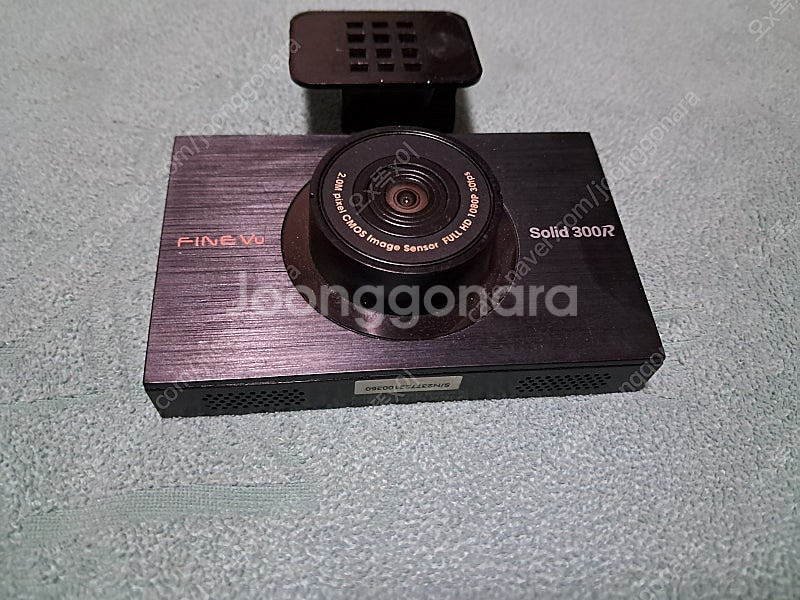 파인뷰 솔리드 300R 블랙박스 본체만있음--0