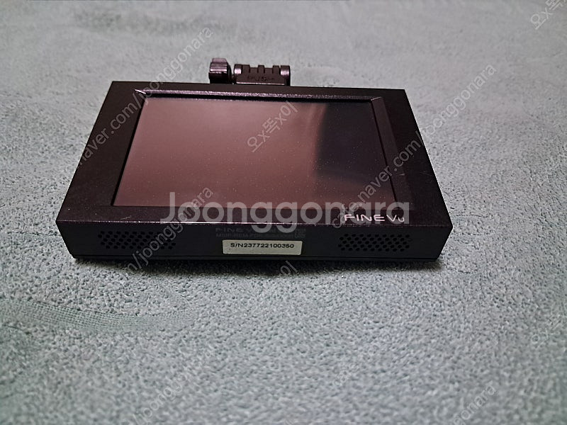 파인뷰 솔리드 300R 블랙박스 본체만있음--2