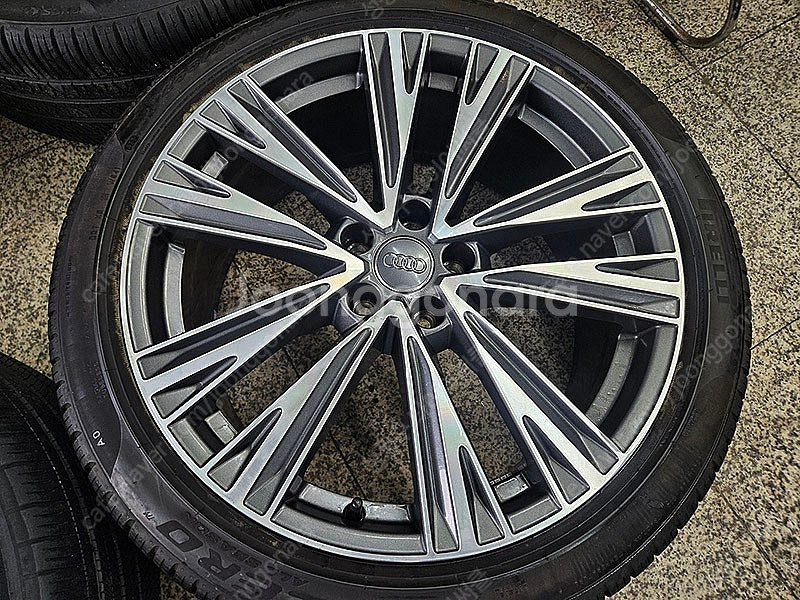 [판매] 아우디 C8 A6 50TDI 정품 20인치 휠...--3