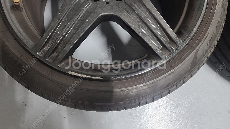 W218 CLS63 AMG 19인치 휠, 타이어 한대분 판매--1