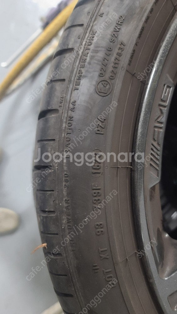 W218 CLS63 AMG 19인치 휠, 타이어 한대분 판매--7