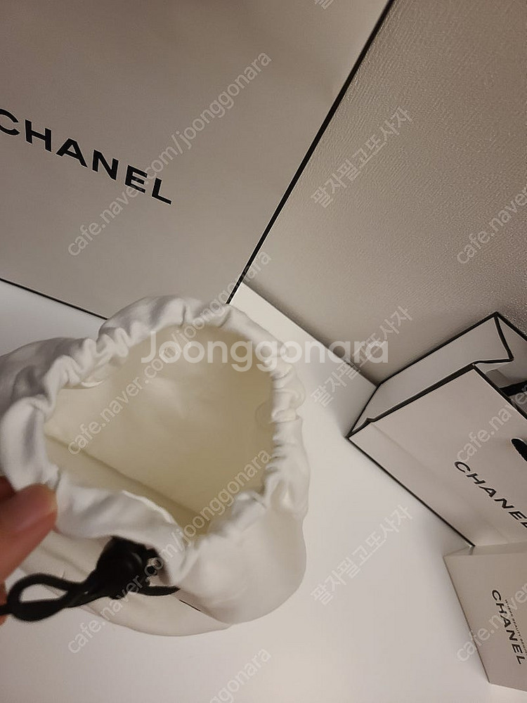 정품) 새생품 샤넬 복조리 파우치 (코스메틱)--2