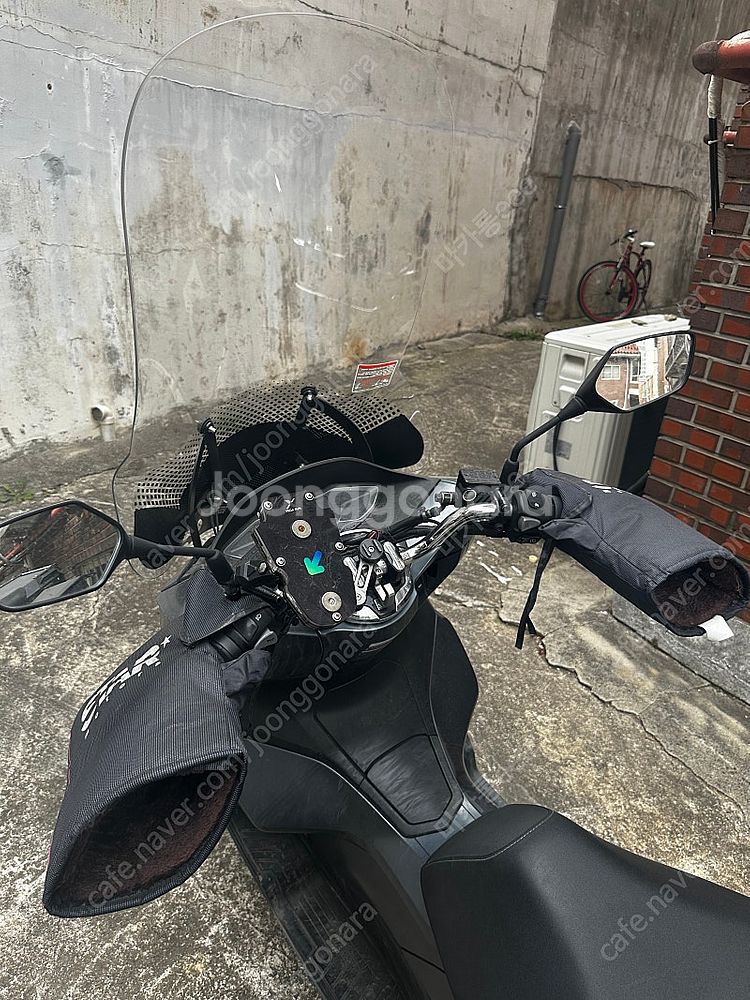 pcx 14000km 신차급 판매--2