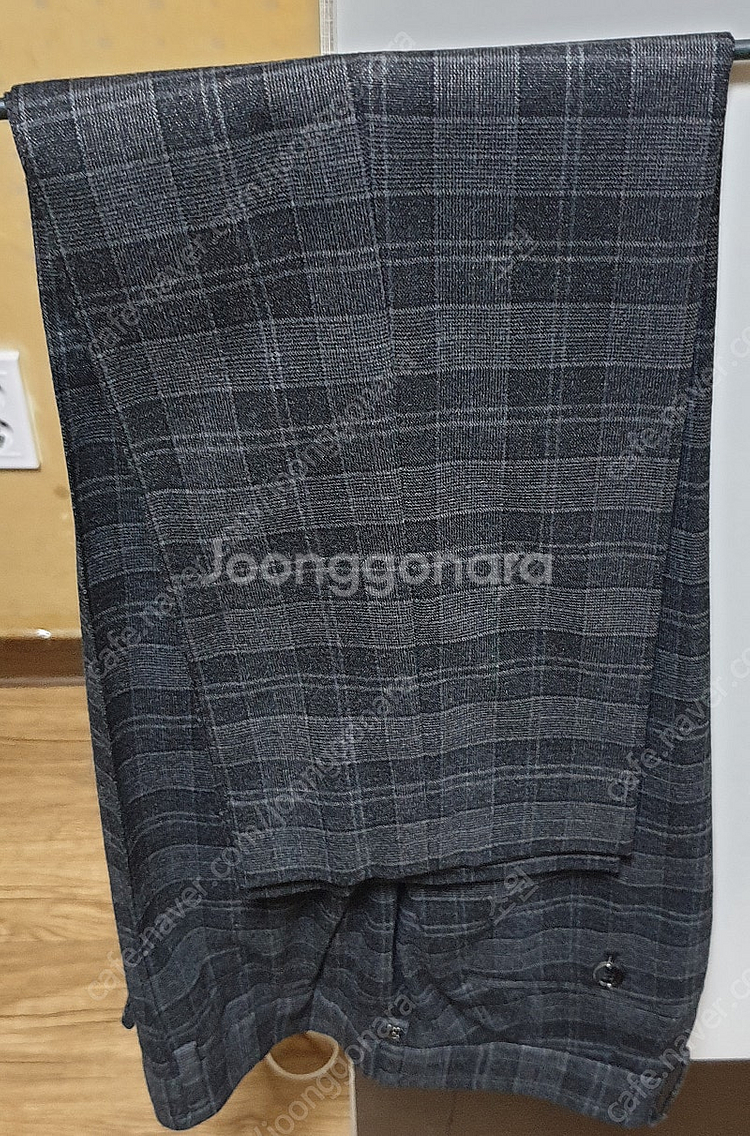 알레그리 팬츠 판매합니다.--0