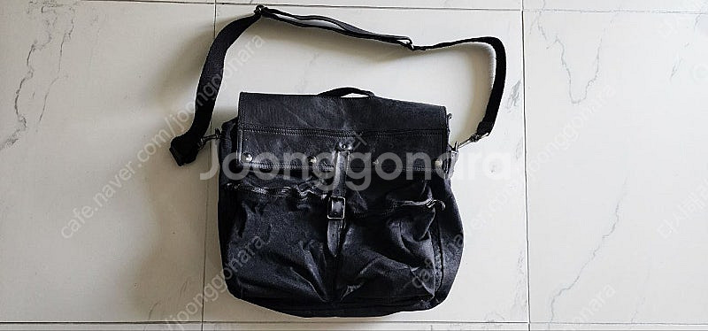폴로 크로스 가죽 가방 팝니다--0