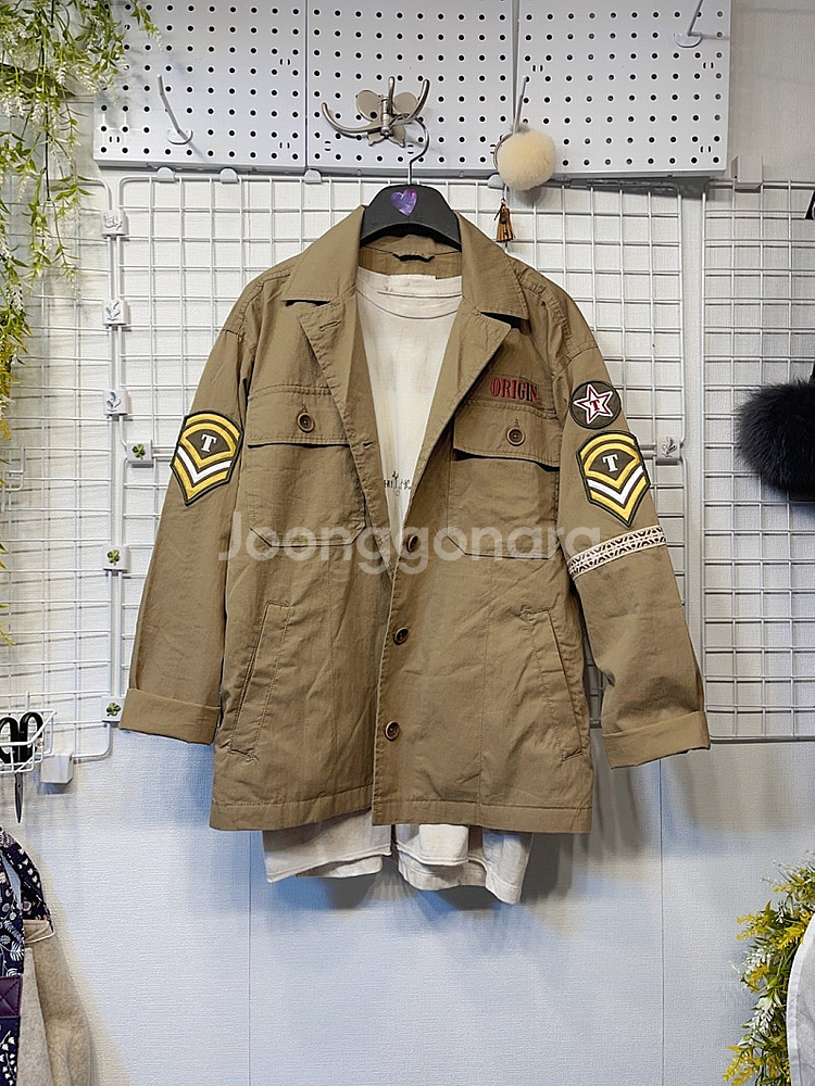 무배 새상품 S 밀리터리 숏 점퍼 써스데이아일랜드 t166mjp132w--0