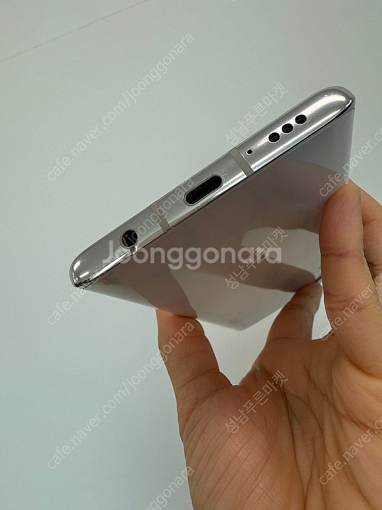 G910 LG 엘지 벨벳폰 화이트 128기가 8만 판매...--2