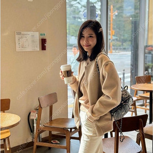 어버브 에바주니 바시티자켓 새상품